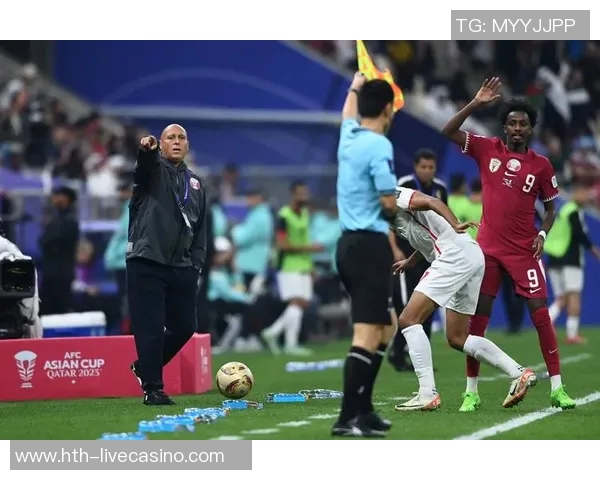 中国足球迎战卡塔尔期待逆袭之战全力争取胜利展现团队精神 中国足球迎战卡塔尔期待逆袭之战全力争取胜利展现团队精神